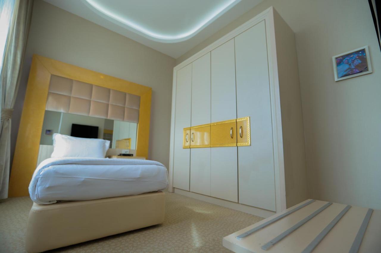 Gabala Garden Hotel Exterior foto A bedroom at the hotel